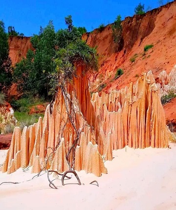 red tsingy